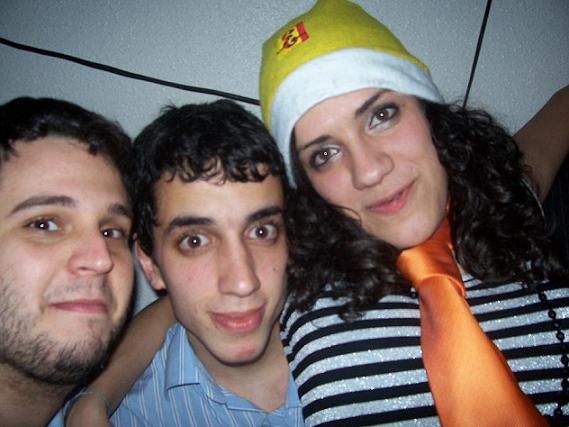 20070104235033-jaime-alex-y-celi.jpg