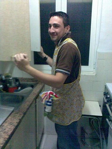 20070326025419-paco-lavando-platos.jpg